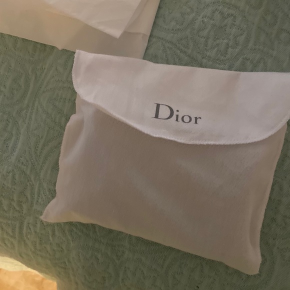 SOLD DIOR SADDLE WALLET IN ULTRA-MATTE CALFSKIN - Picture 9 of 13